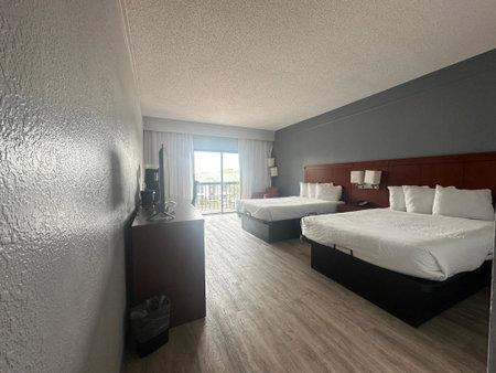 Super 8 by Wyndham Dallas Love Field Airport, Dallas, United States