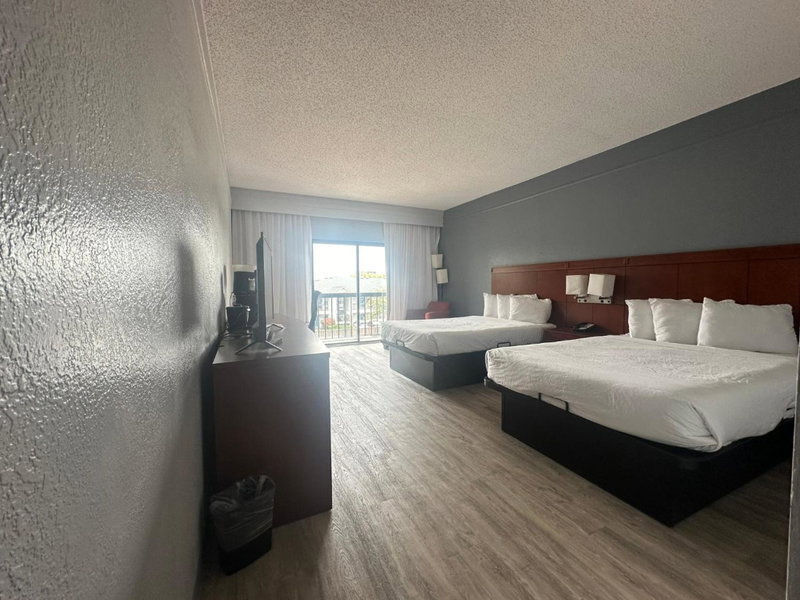 Super 8 by Wyndham Dallas Love Field Airport, Dallas, United States