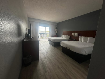 Super 8 by Wyndham Dallas Love Field Airport, Dallas, United States