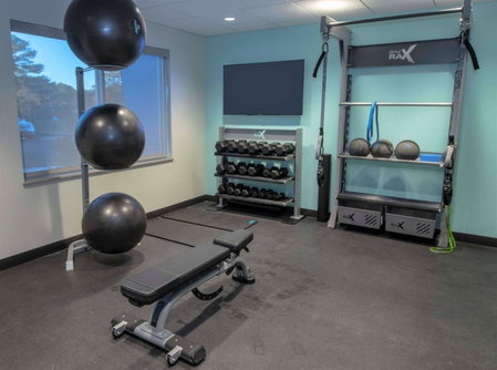 Tru By Hilton Norfolk Airport, Va, Virginia Beach, United States
