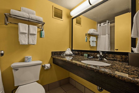 Best Western The Plaza Hotel Honolulu Airport - Free Breakfast, Honolulu, United States
