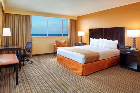 Best Western The Plaza Hotel Honolulu Airport - Free Breakfast, Honolulu, United States