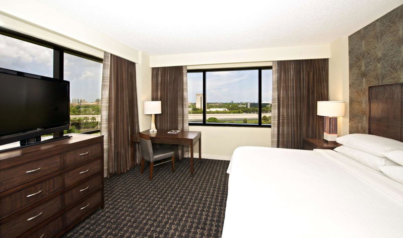 Embassy Suites by Hilton Palm Beach Gardens PGA Boulevard, Palm Beach Gardens, United States