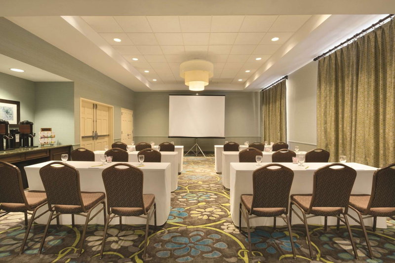 Hilton Garden Inn Worcester, Worcester, United States