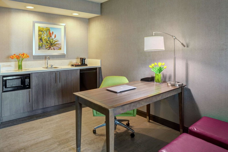 Hampton Inn & Suites Palm Desert, Palm Desert, United States