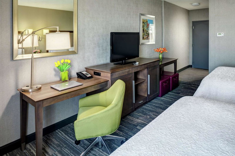Hampton Inn & Suites Palm Desert, Palm Desert, United States