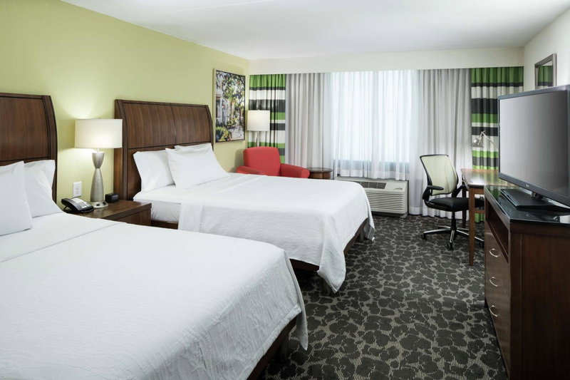 Hilton Garden Inn Charleston Waterfront/Downtown, Charleston, United States