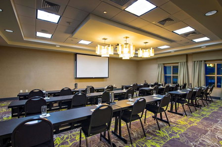 Hilton Garden Inn Charleston Waterfront/Downtown, Charleston, United States