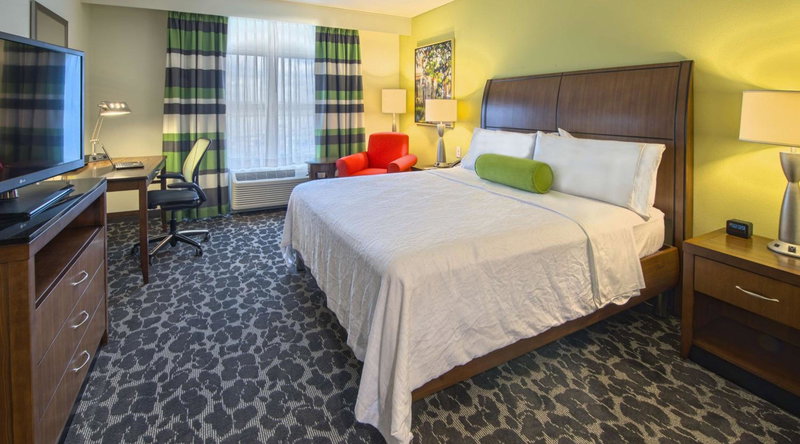 Hilton Garden Inn Charleston Waterfront/Downtown, Charleston, United States