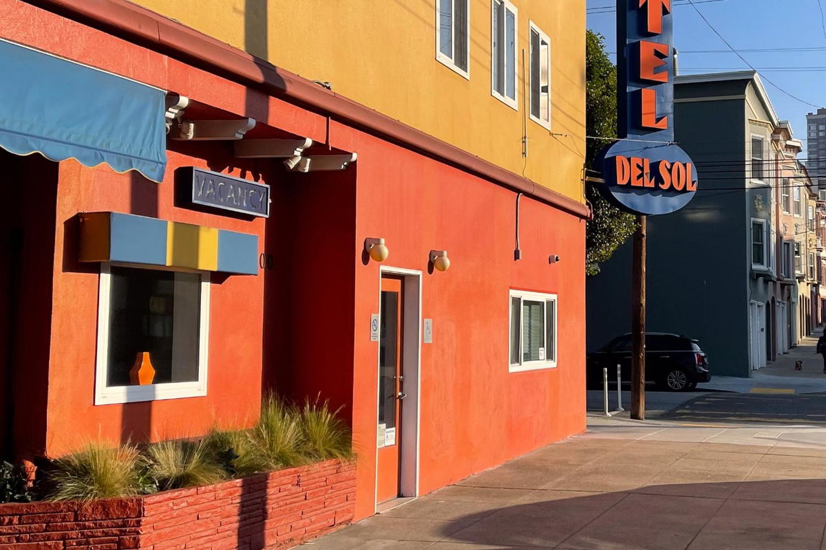 Hotel Del Sol, United States