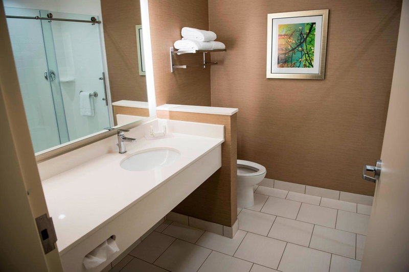 Fairfield Inn & Suites by Marriott Cincinnati Uptown/University Area, Cincinnati, United States
