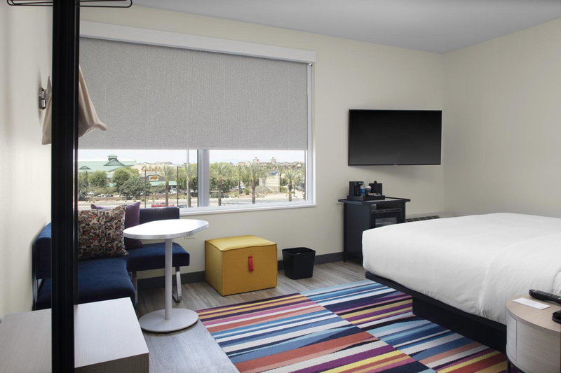 Aloft by Marriott Glendale at Westgate, Glendale, United States