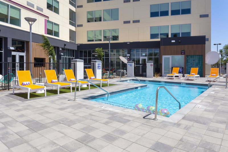 Aloft by Marriott Glendale at Westgate, Glendale, United States