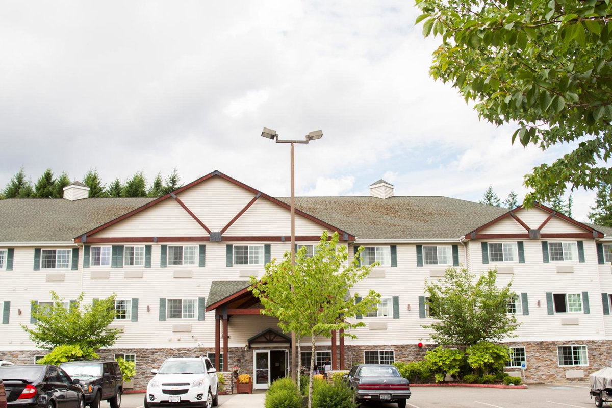 Hotel · FairBridge Inn & Suites DuPont, DuPont