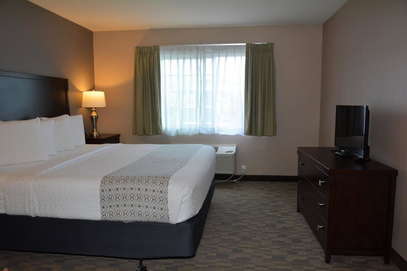 FairBridge Inn & Suites DuPont, DuPont, United States
