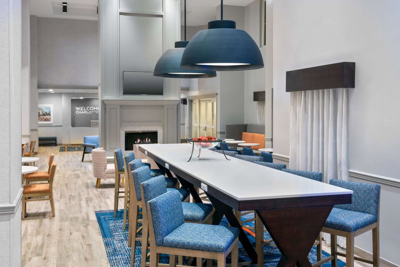 Hampton Inn & Suites Charlottesville at the University, Charlottesville, United States