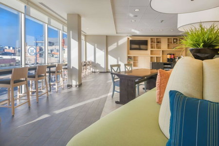 Home2 Suites Kansas City Downtown, Kansas City, United States