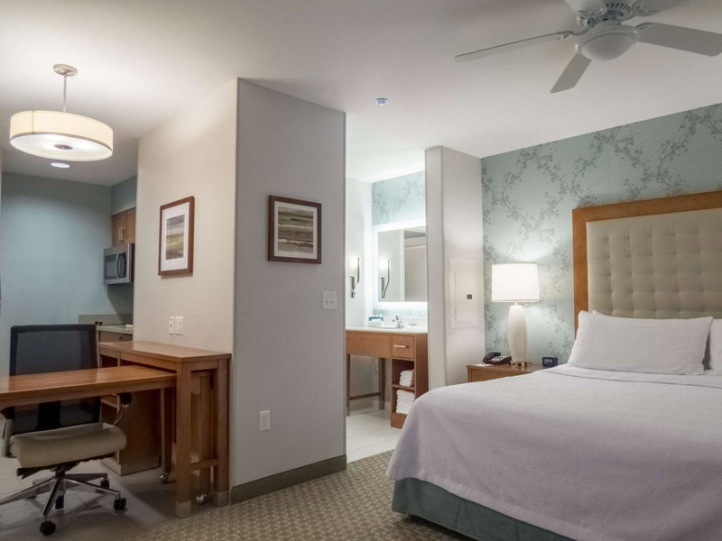 Homewood Suites by Hilton Gateway Hills Nashua, Nashua, United States