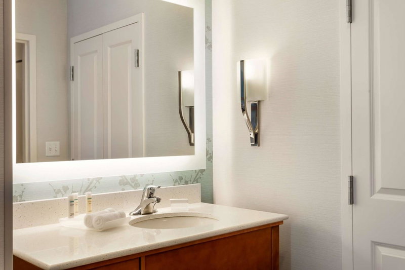 Homewood Suites by Hilton Gateway Hills Nashua, Nashua, United States