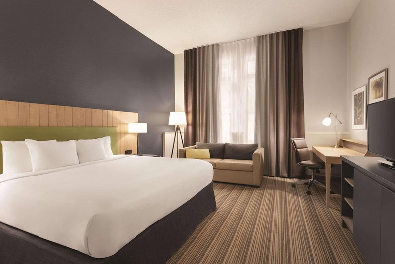 Country Inn & Suites by Radisson, St. Charles Historic District, St. Charles, United States