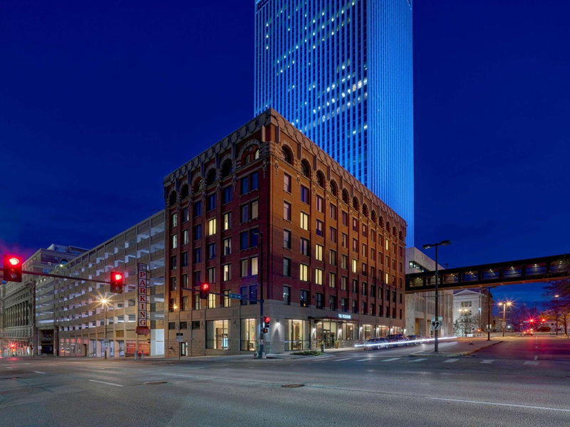 The Peregrine Omaha Downtown Curio Collection By Hilton, Omaha, United States