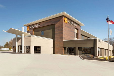 La Quinta Inn & Suites by Wyndham St Louis Route 66, Kirkwood, United States