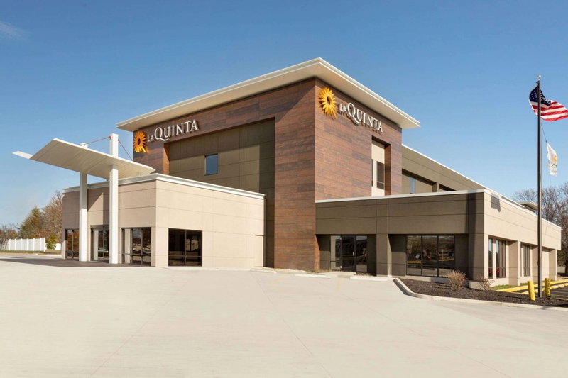 La Quinta Inn & Suites by Wyndham St Louis Route 66, Kirkwood, United States