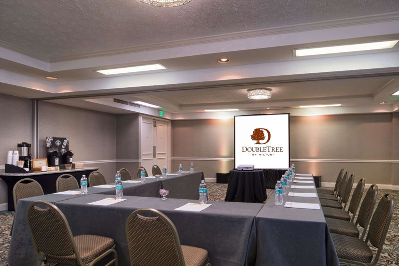 DoubleTree by Hilton Philadelphia Airport, Philadelphia, United States