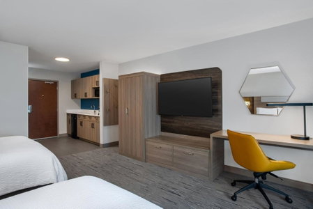 Holiday Inn Express & Suites Terre Haute by IHG, Terre Haute, United States