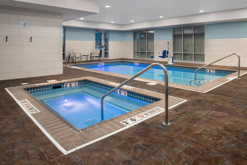 Holiday Inn Express & Suites Terre Haute by IHG, Terre Haute, United States