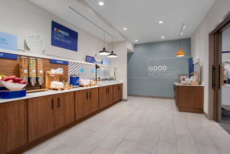 Holiday Inn Express & Suites Terre Haute by IHG, Terre Haute, United States