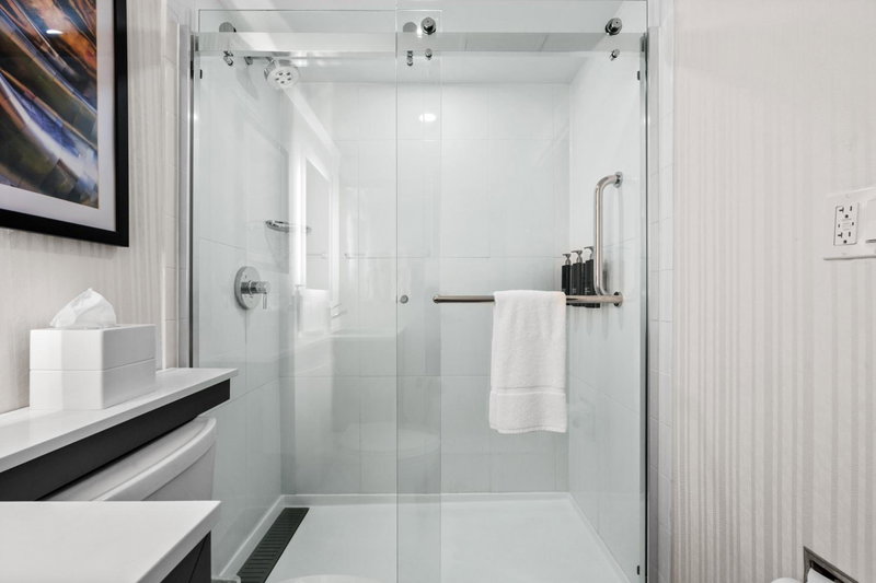 DoubleTree by Hilton New York JFK Airport, Queens, United States