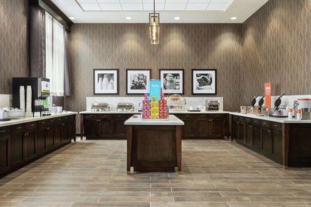 Hampton Inn Suites Kansas City Downtown Crossroads, Kansas City, United States