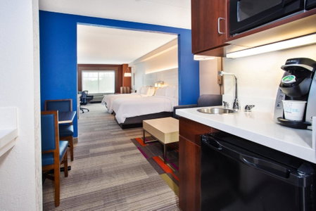 Holiday Inn Express Hotel & Suites Rochester Webster by IHG, Webster, United States