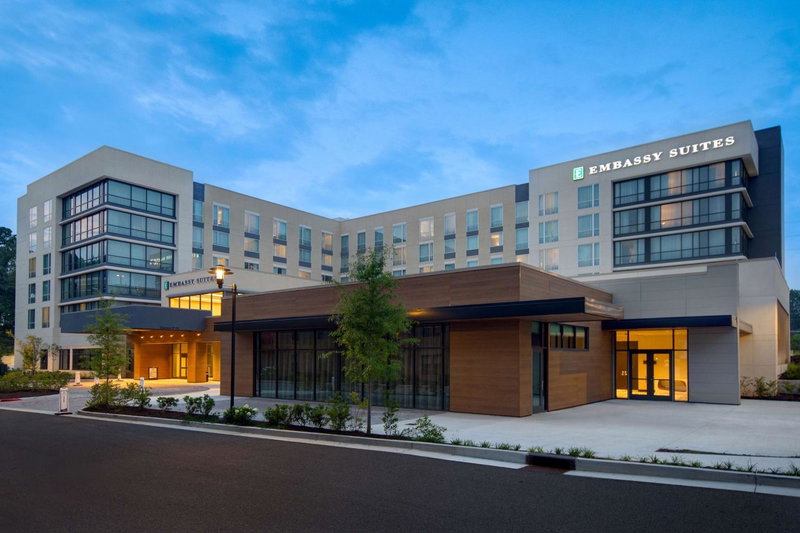 Embassy Suites By Hilton Alpharetta Halcyon, Alpharetta, United States