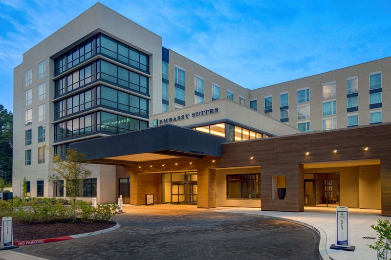 Embassy Suites By Hilton Alpharetta Halcyon, Alpharetta, United States