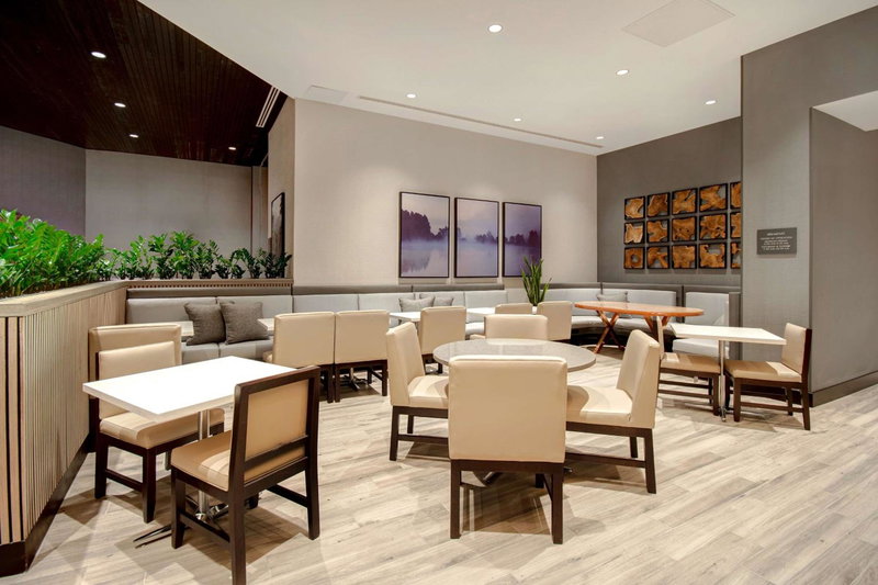 Embassy Suites By Hilton Alpharetta Halcyon, Alpharetta, United States