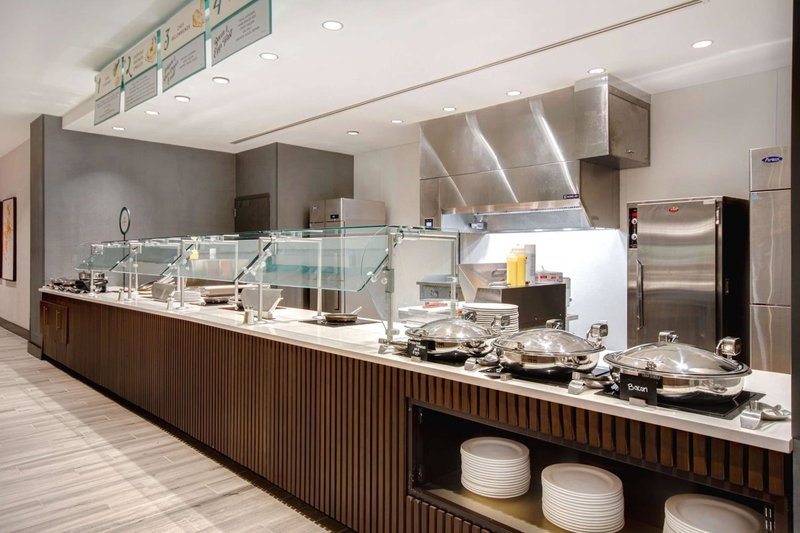 Embassy Suites By Hilton Alpharetta Halcyon, Alpharetta, United States