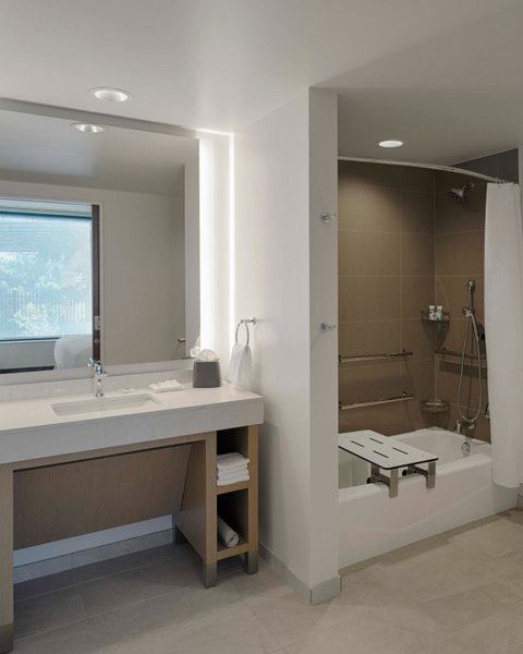 Hyatt House Columbus OSU Short North, Columbus, United States