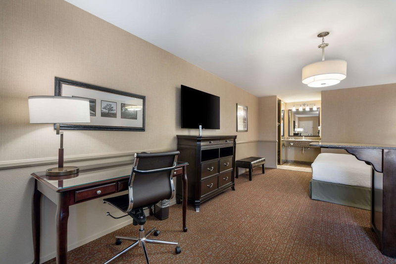 Best Western Corona Hotel & Suites, Corona, United States