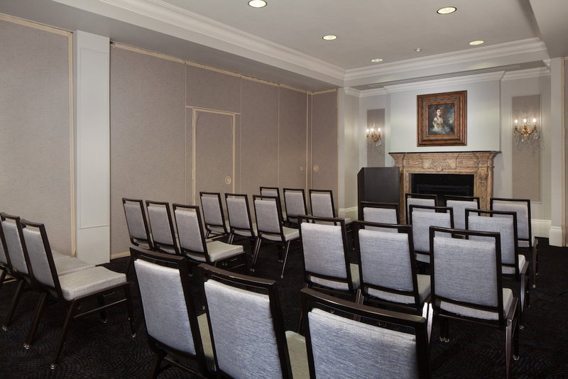 Le Pavillon, New Orleans, a Tribute Portfolio Hotel by Marriott, New Orleans, United States