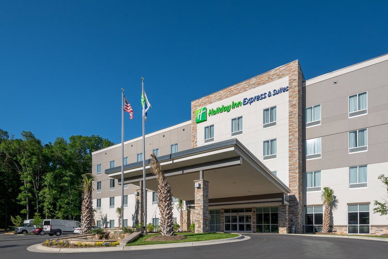 Holiday Inn Express & Suites - Charlotte Airport by IHG, Charlotte, United States