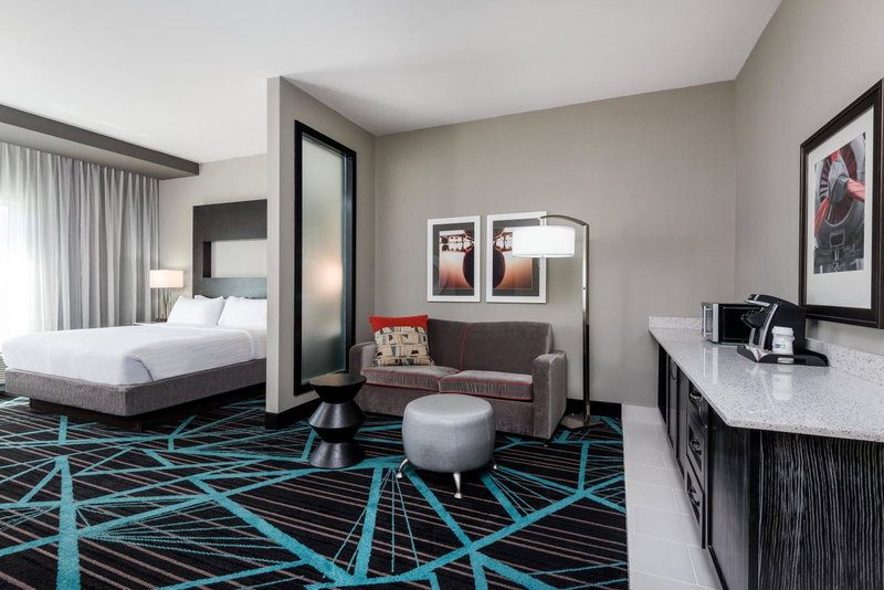 Holiday Inn Express & Suites - Charlotte Airport by IHG, Charlotte, United States