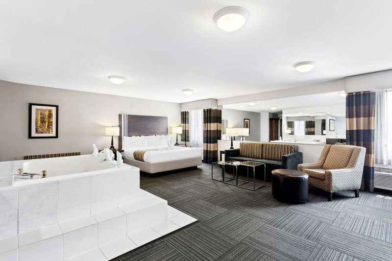 Best Western Naperville Inn, Naperville, United States