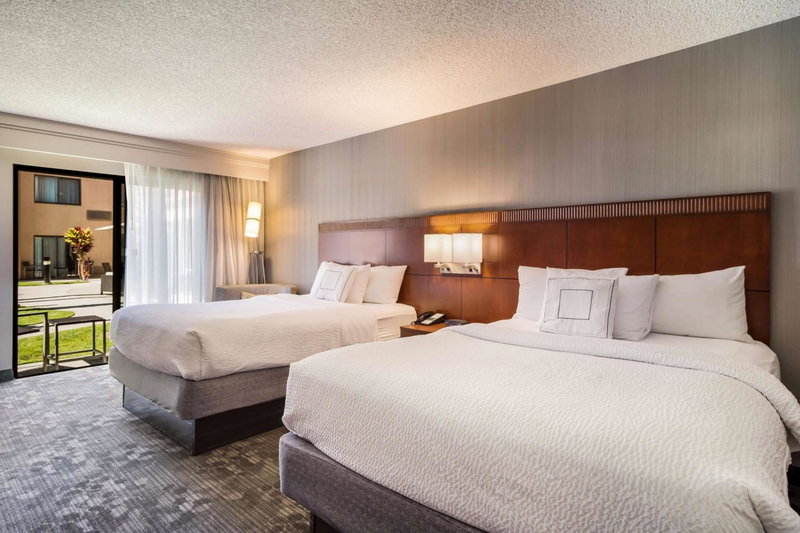 Sonesta Select Huntington Beach Fountain Valley, Huntington Beach, United States