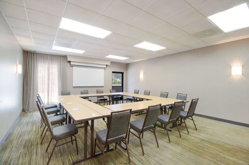 Sonesta Select Huntington Beach Fountain Valley, Huntington Beach, United States