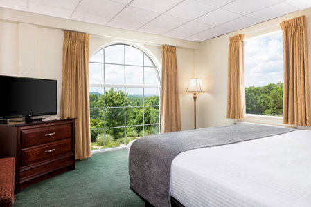 Savannah House Hotel, Branson, United States