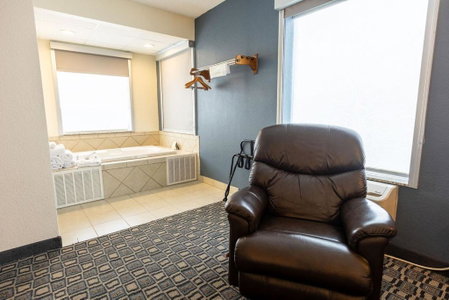 Savannah House Hotel, Branson, United States