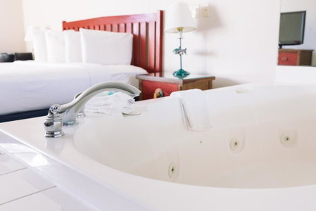 Wildwood Lodge & Suites, Clive, United States