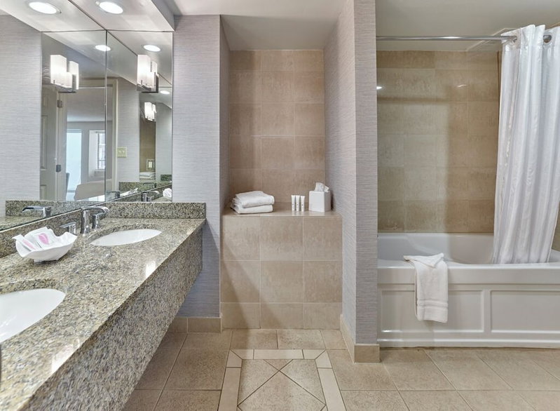 Henlopen Oceanfront Hotel, Rehoboth Beach, United States